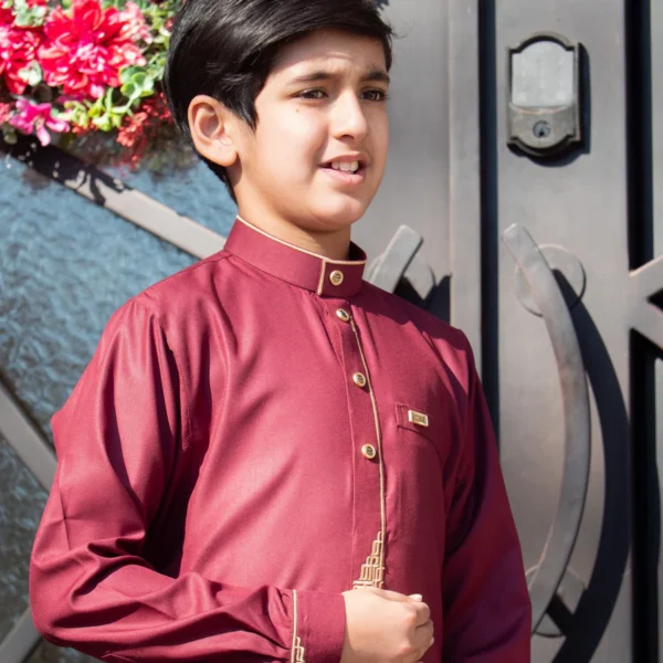 ثوب الولد المميز